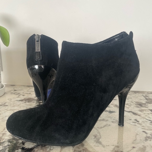 Kenneth Cole Ankle Boots - Picture 12 of 14